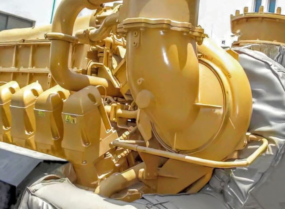 موتور 2 مگ کاترپیلار 2010