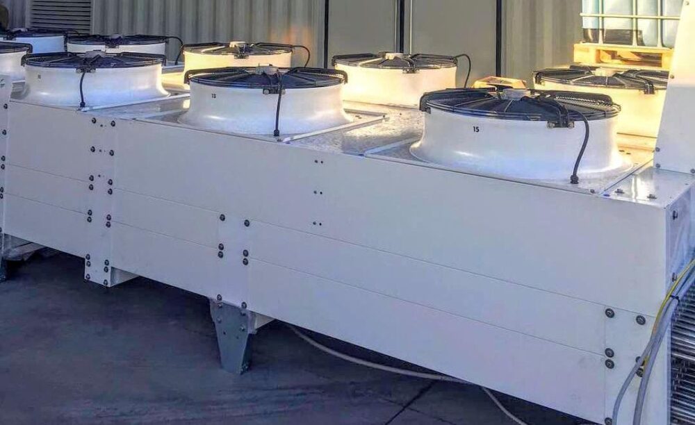 موتور 2 مگ کاترپیلار 2010